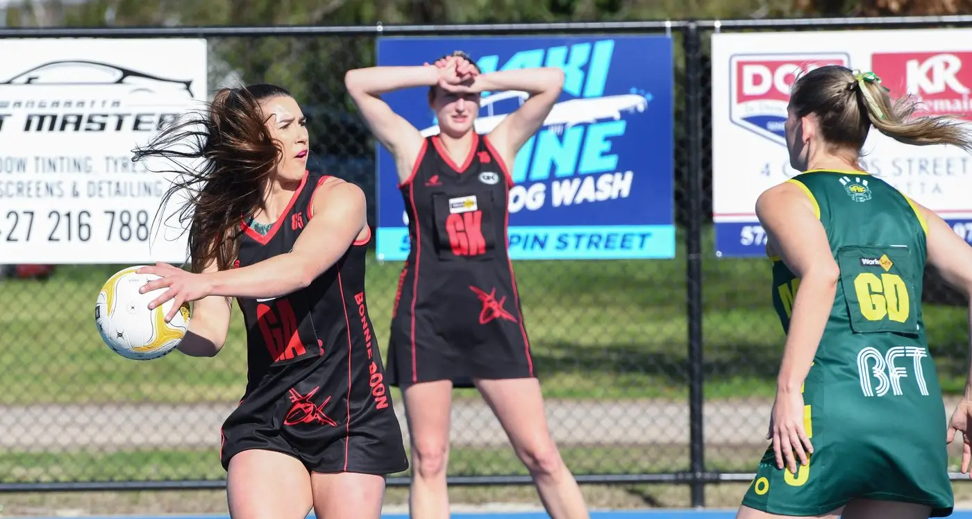 Bomberettes surge against the Hoppers