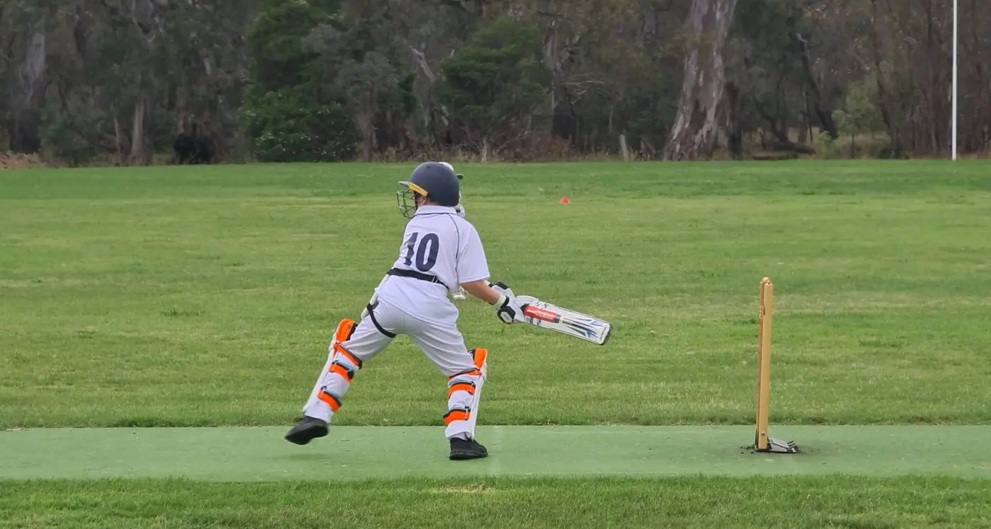 Gutsy showing from blue and gold