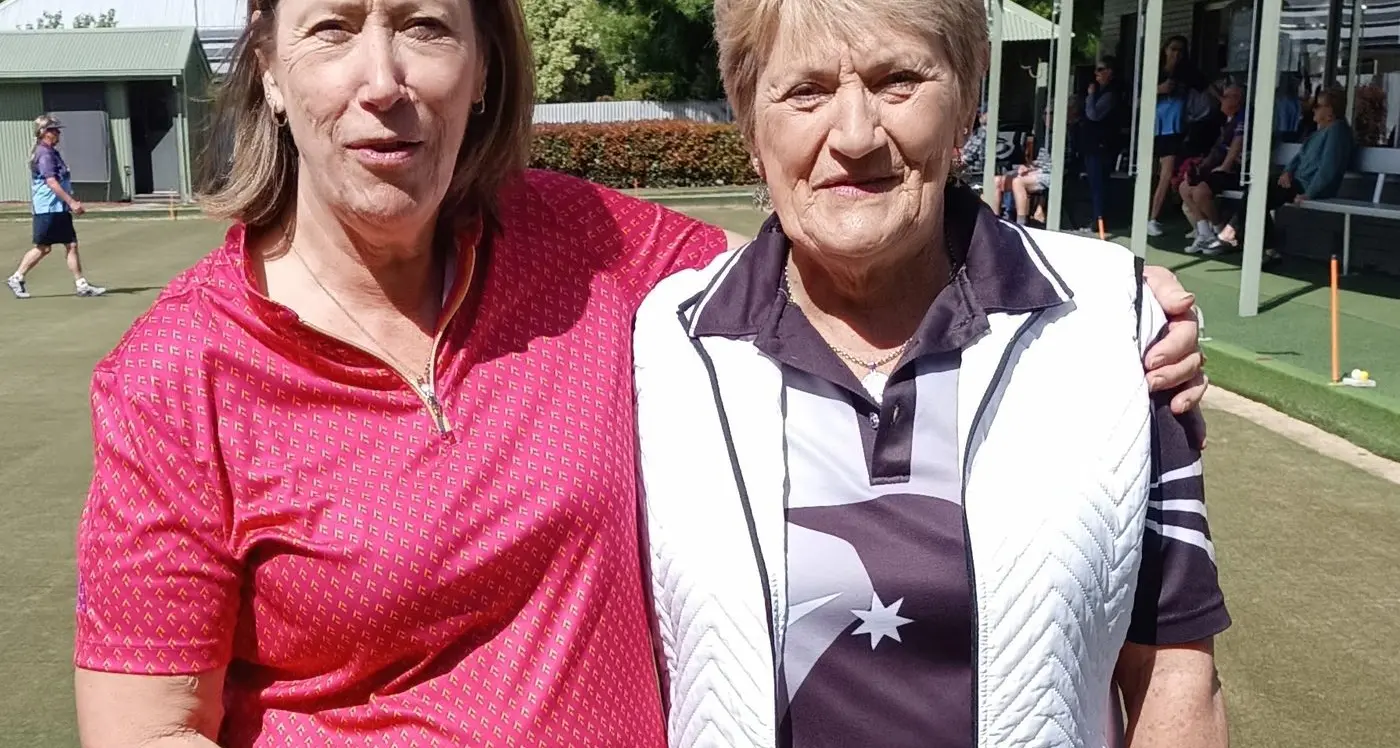 Bowls rolls through wet weather