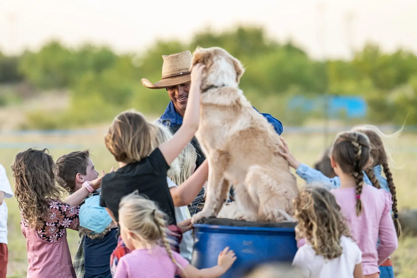 KID FRIENDLY: Tom\\'s show always include audience participation for the young ones especially with the working dogs, PHOTO:  Jake Wilton Photography