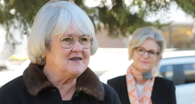 Mansfield included in $10,000 small business grants