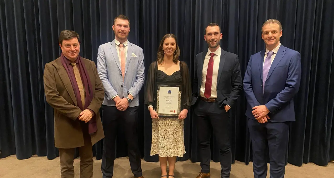 Local ties helps secure wool broker of the year award for Tamara