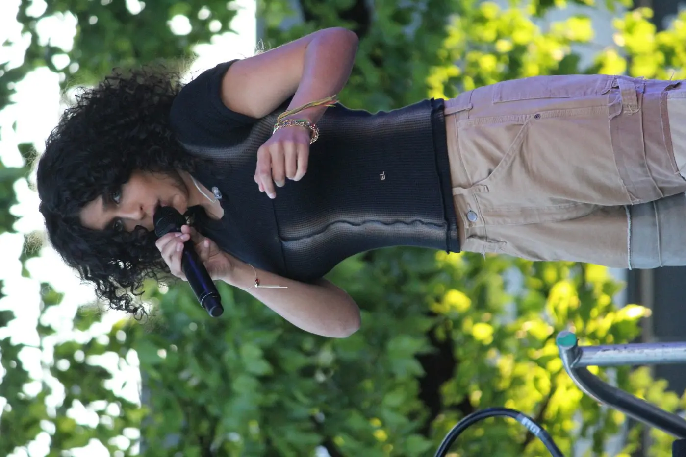 LIVE MUSIC FOR ALL: Fresh off her Australian tour support slot for G Flip, Triple J Unearthed High 2022 Winner Jacotene delighted the crowds on the High Street stage on Friday night. PHOTOS: Samuel O\\'Brien