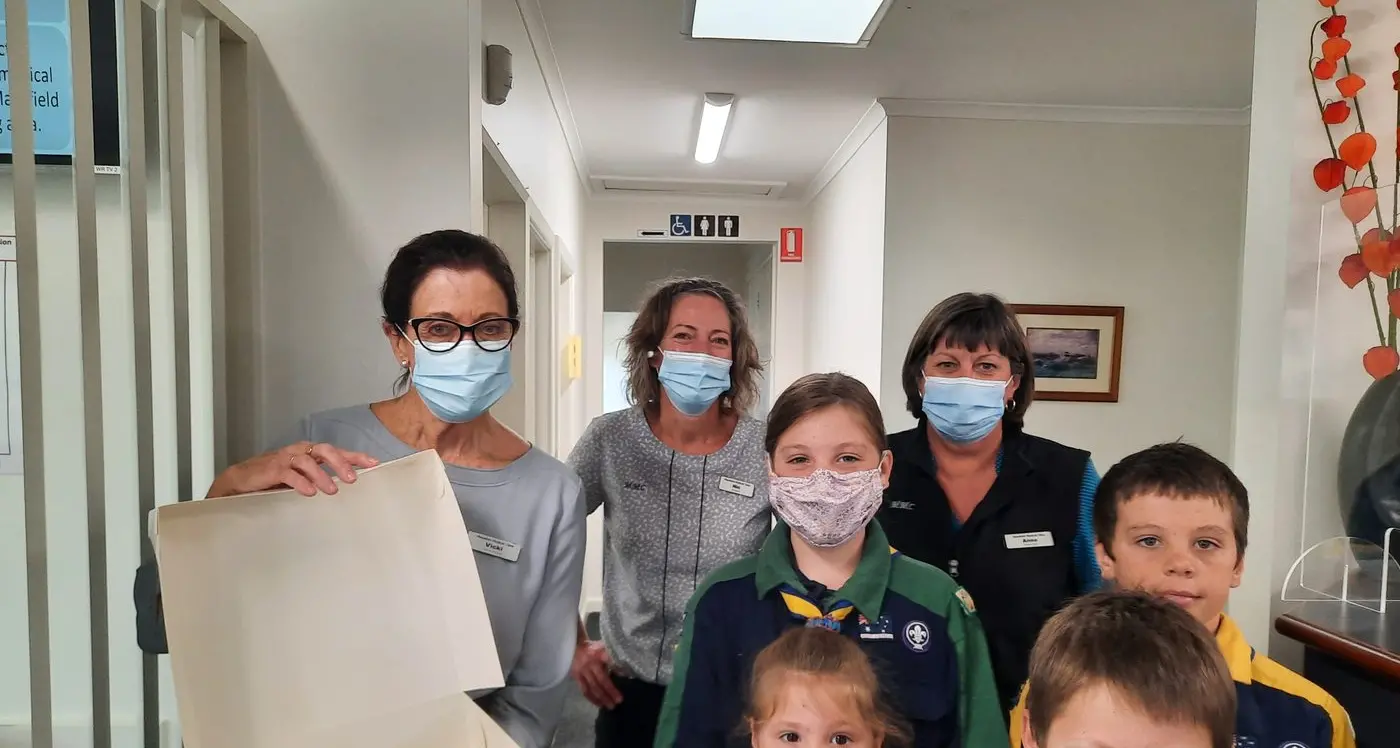 Girl Guides and Scouts say thank you to Mansfiled Healthcare workers