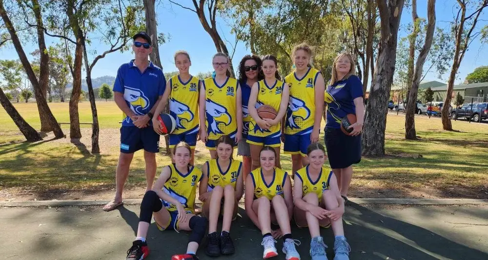 U16 girls blue have a ball at Wondonga
