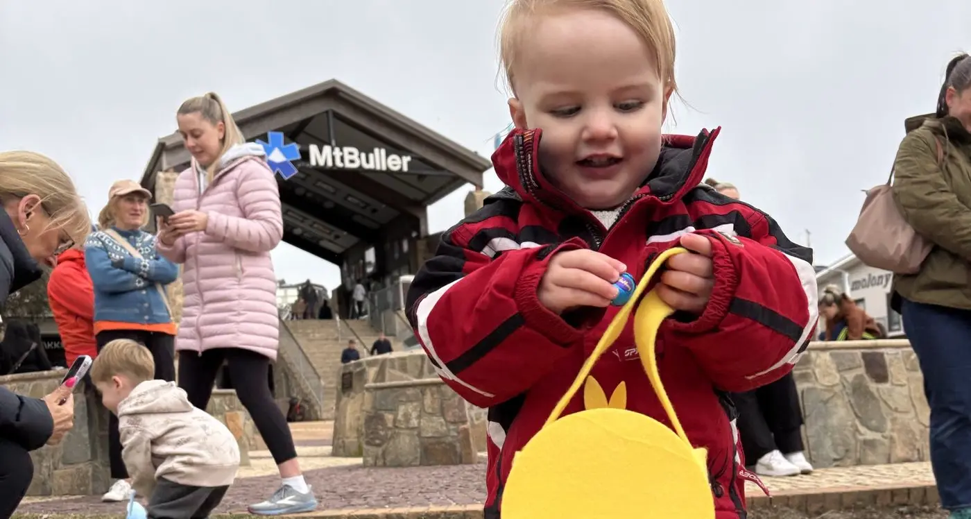 Easter bunny brings the crowds for long weekend
