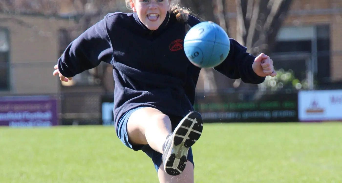Mansfield Primary School girls make state level footy