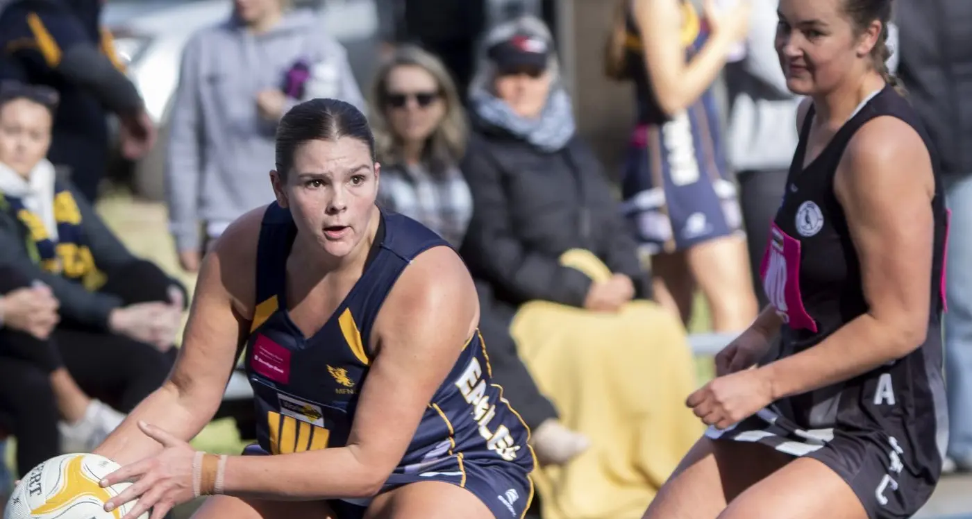 Mansfield battle Euroa under frosty conditions