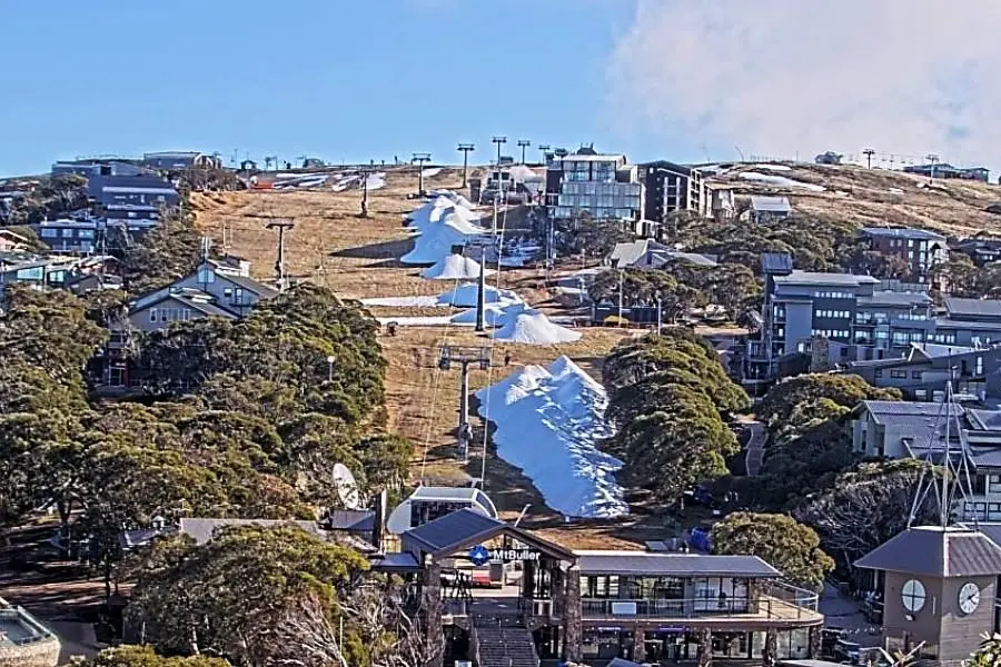 MOUNTAINS OF SNOW: Buller Ski Lifts is taking advantage of ideal conditions to prepare plenty of snow for opening weekend. Id:42178
