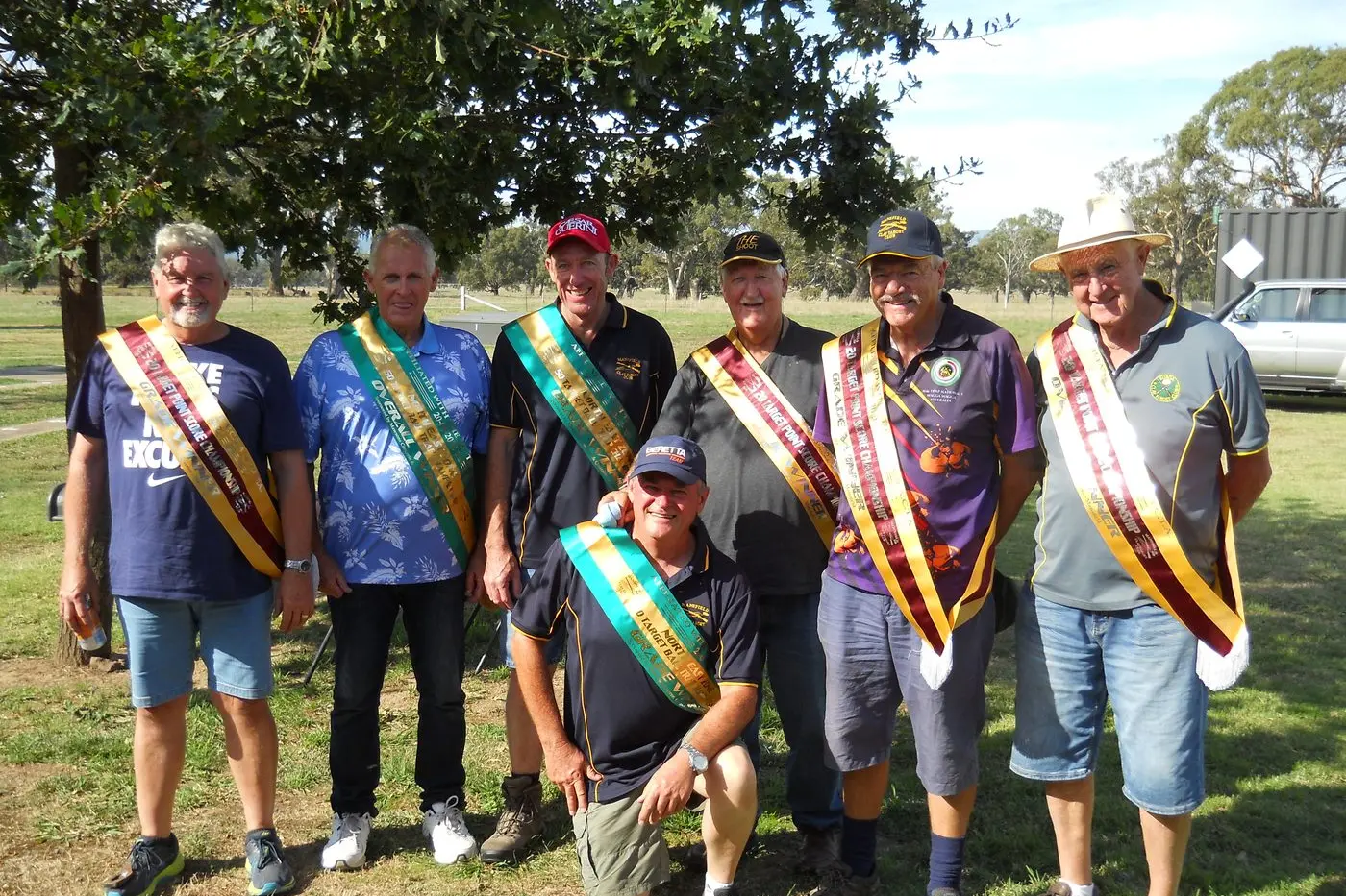 WINNERS: Championship sash winners (from left) Phillip Matthews (Boarder CTC), Greg Hipwell (Cohuna), Anthony Kirley (Mansfield), Tony Plum (Benalla), Geoff McLure (Alexandra), John King (Euroa) and front kneeling Marty McLachlan (Mansfield). Id:22103