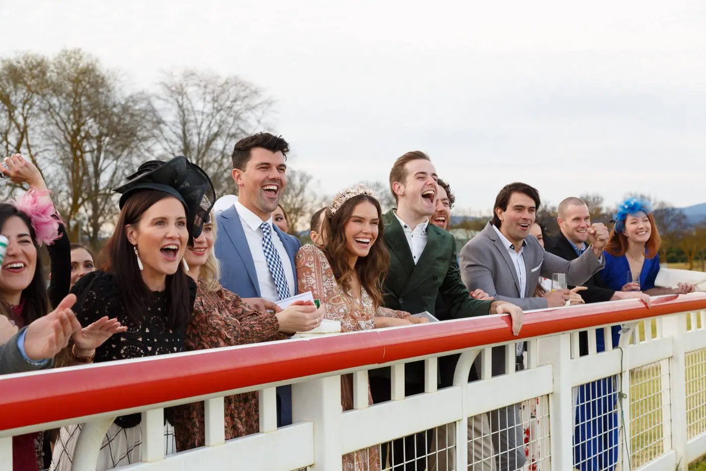 OFF AND RACING: Autumn horse racing is back on in Mansfield in April. Id:20599