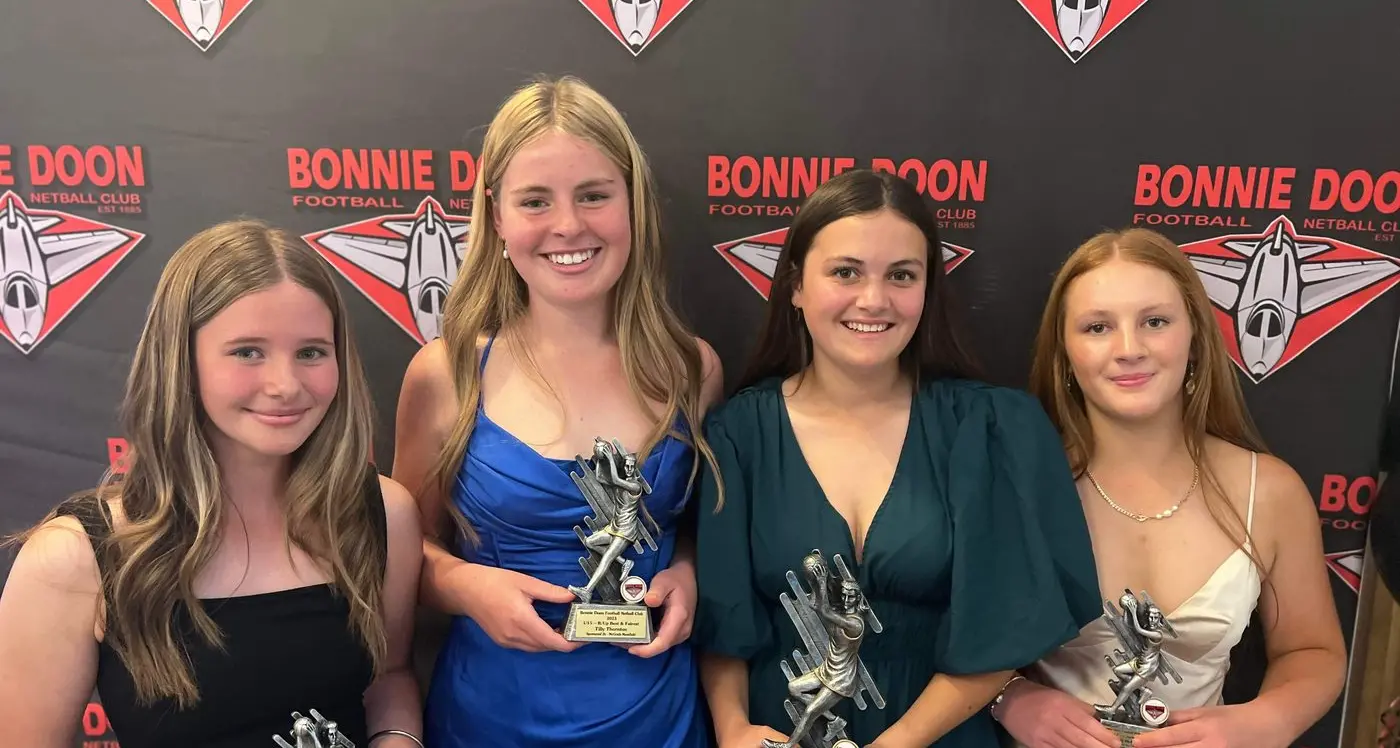 Bombers celebrate a successful season