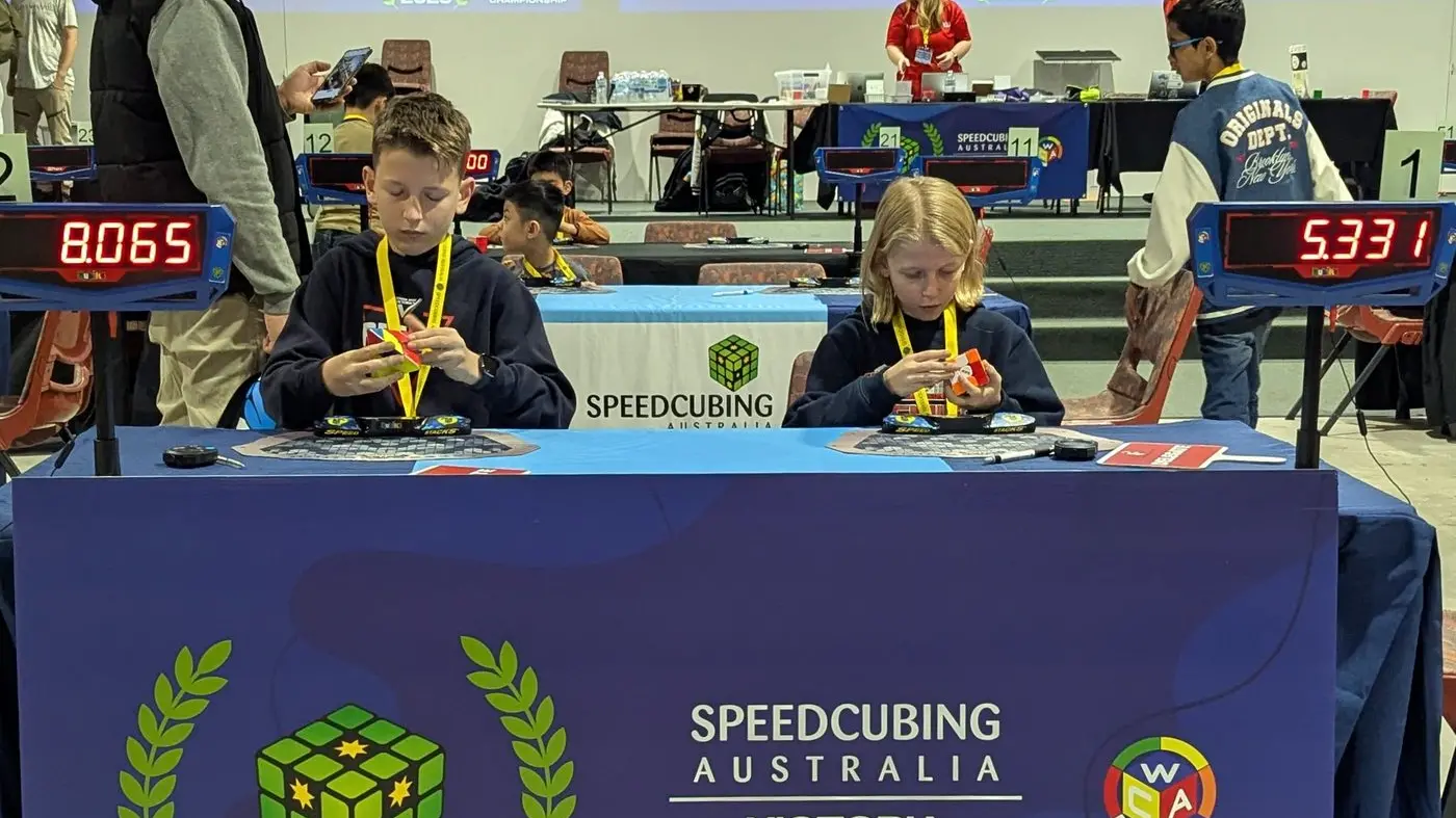 Mansfield siblings take on speedcubing