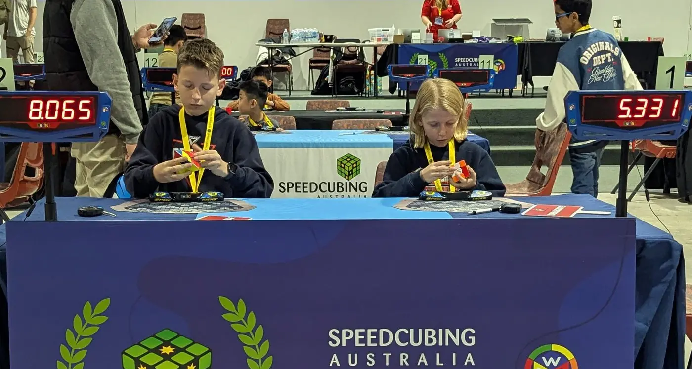 Mansfield siblings take on speedcubing