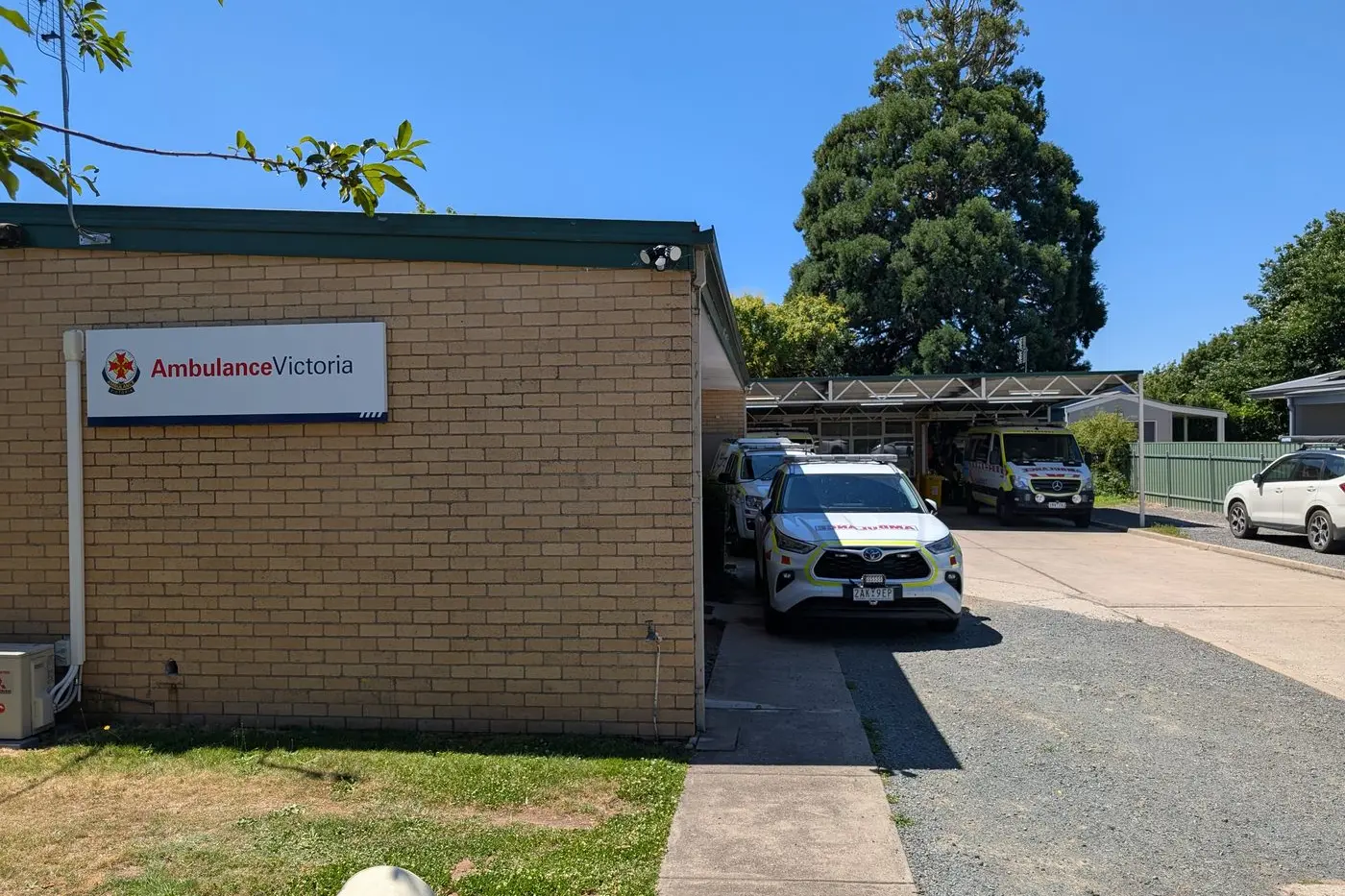 STEPPING UP: While Mansfield\\u2019s ambulance response times rose slightly in early 2025, Ambulance Victoria says new recruits, tech upgrades and easing demand are helping paramedics deliver critical care where it\\u2019s needed most.