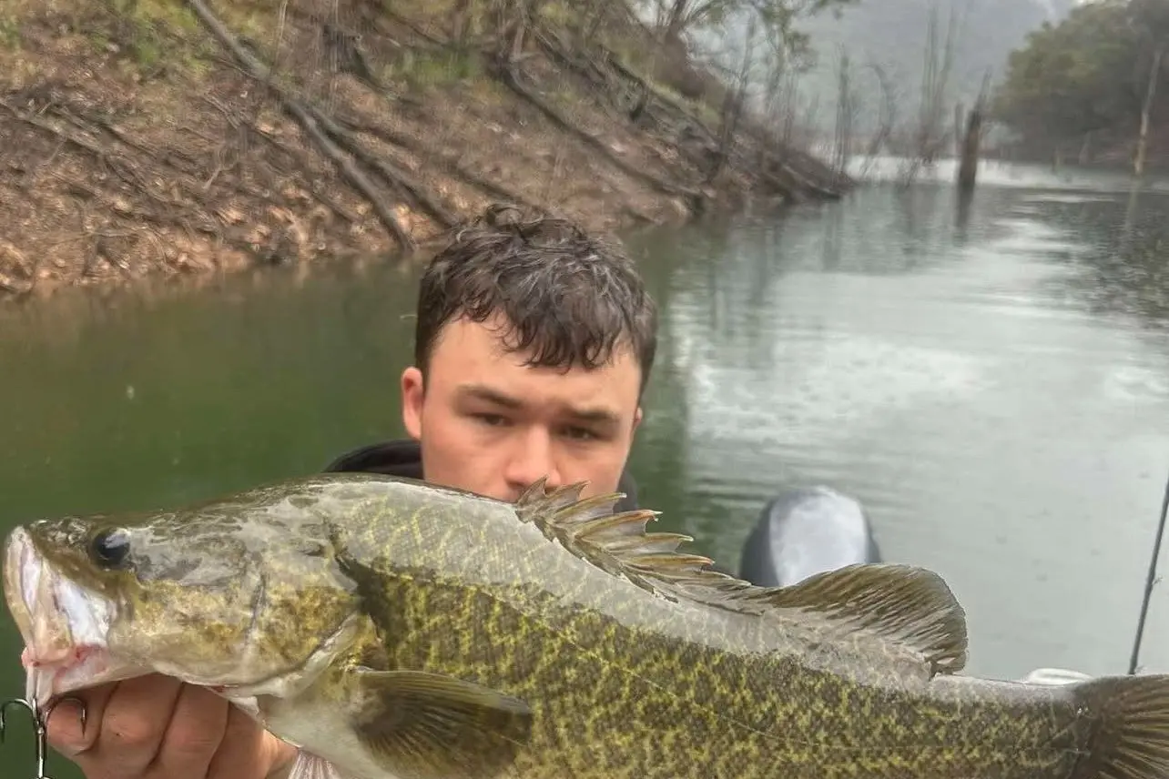 A WORTHWHILE CHALLENGE: When he fishes the waters of Lake Eildon, Ben Deeble chooses high-quality braided line to overcome the lake\\'s rugged topography.