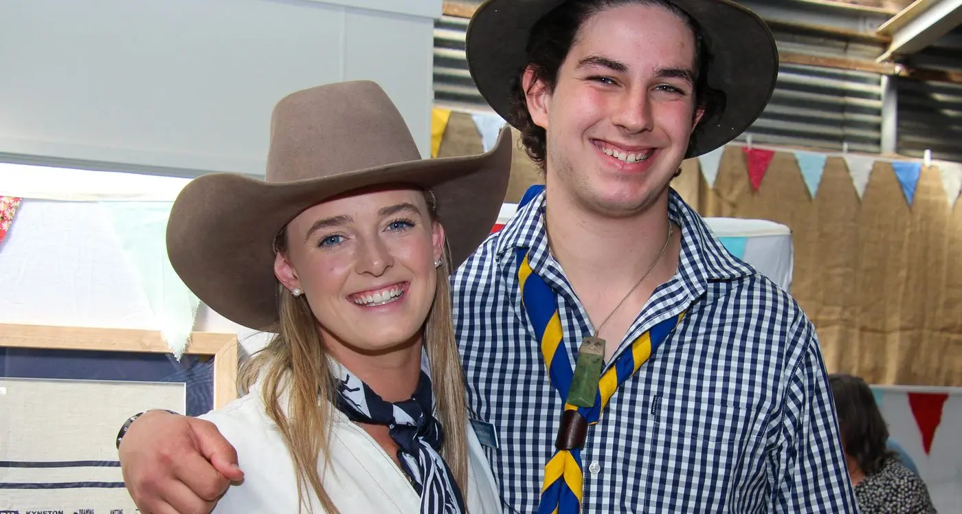 Show entries shine at group finals