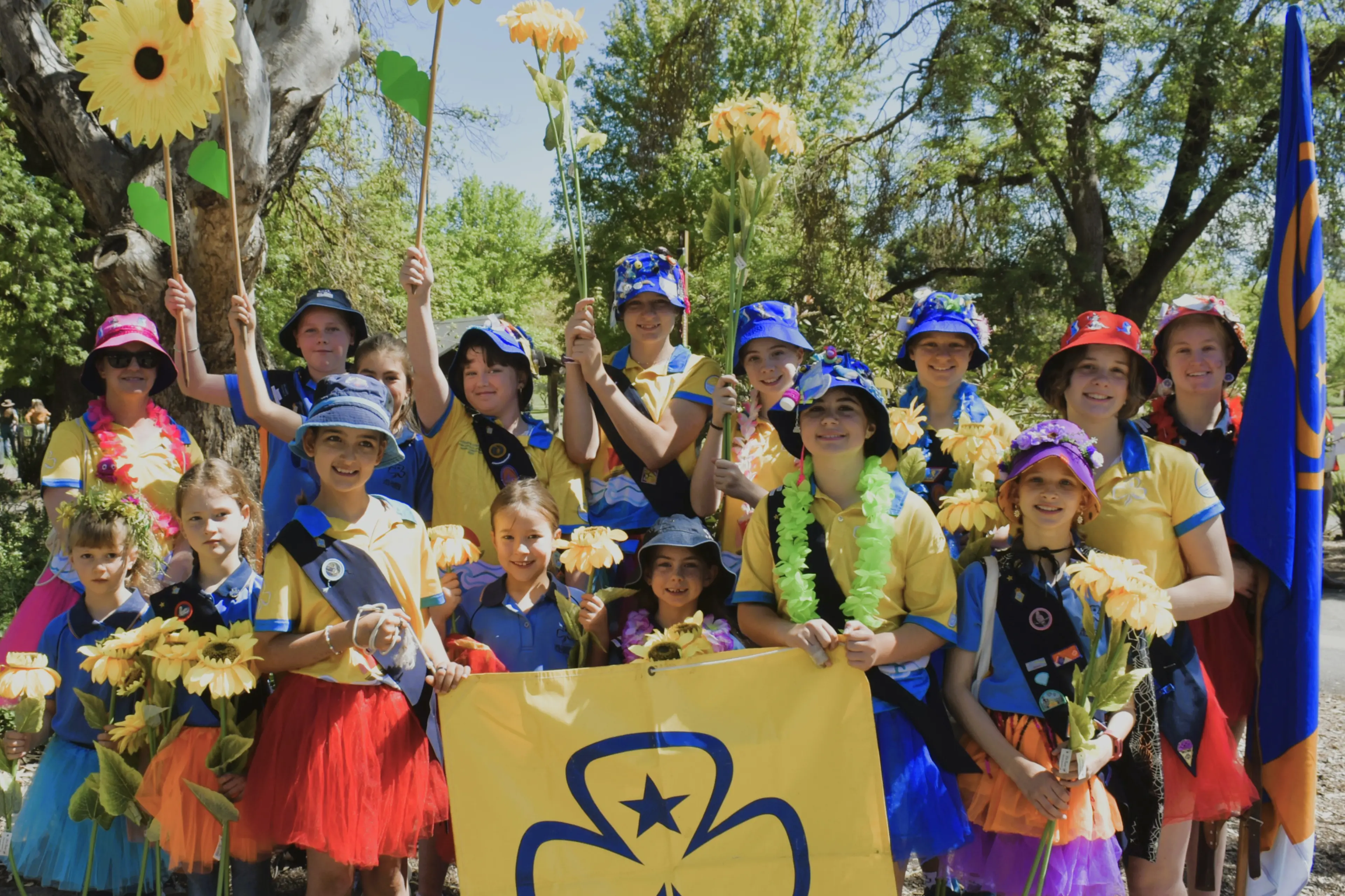 <p>IN FULL BLOOM: Mansfield\\u2019s Girl Guides lit up the Mansfield Motor Group Grand Parade </p>\\n