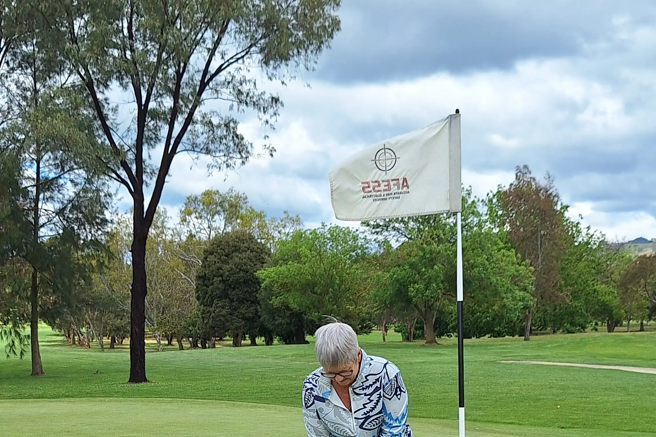 Sharon Gysberts – beware the injured golfer