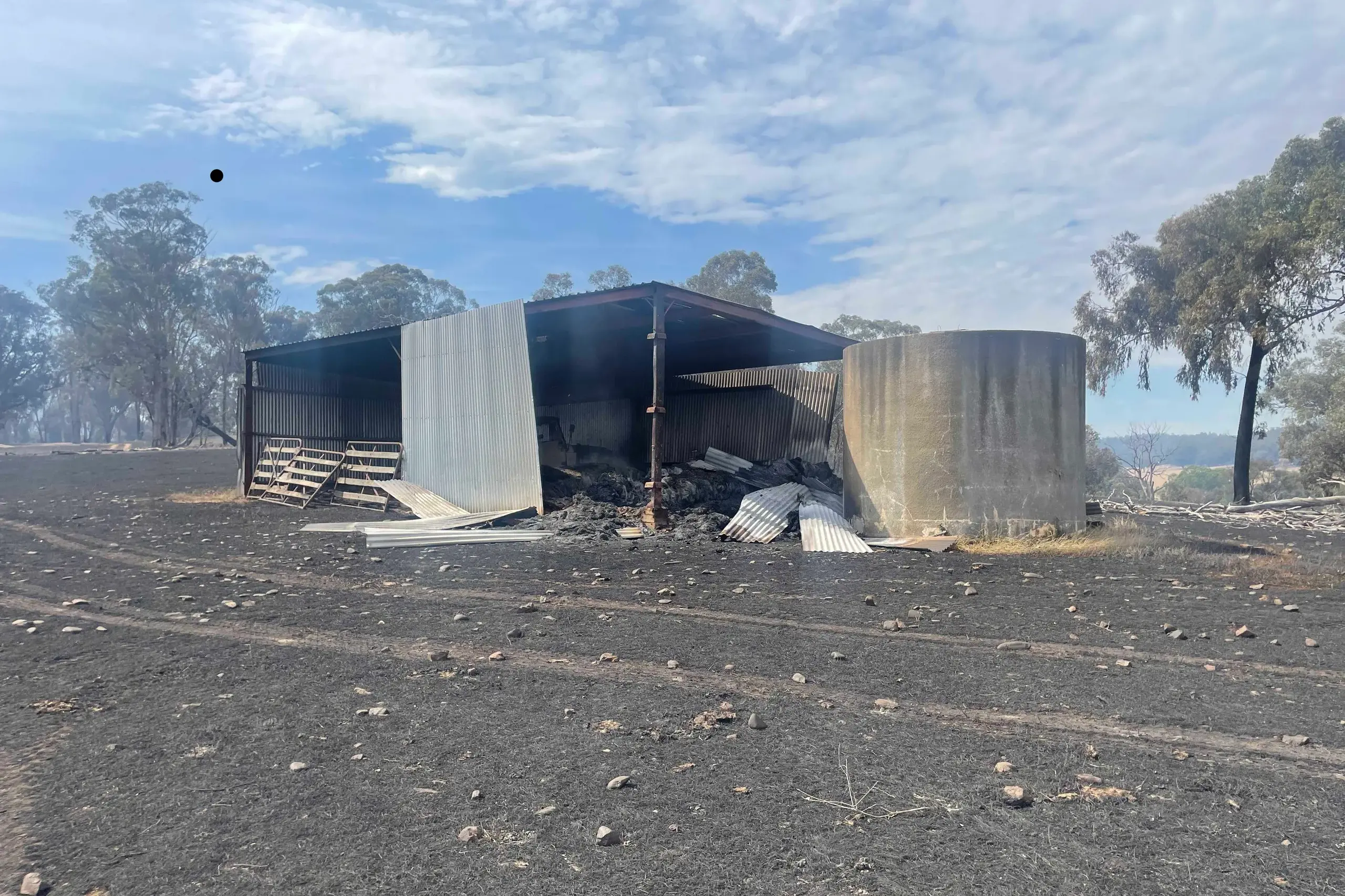 <p>PROPERTY LOSS: A Markwood scrub fire has seen multiple properties lost in 370 hectare blaze. PHOTO: Harry Bussell</p>\\n
