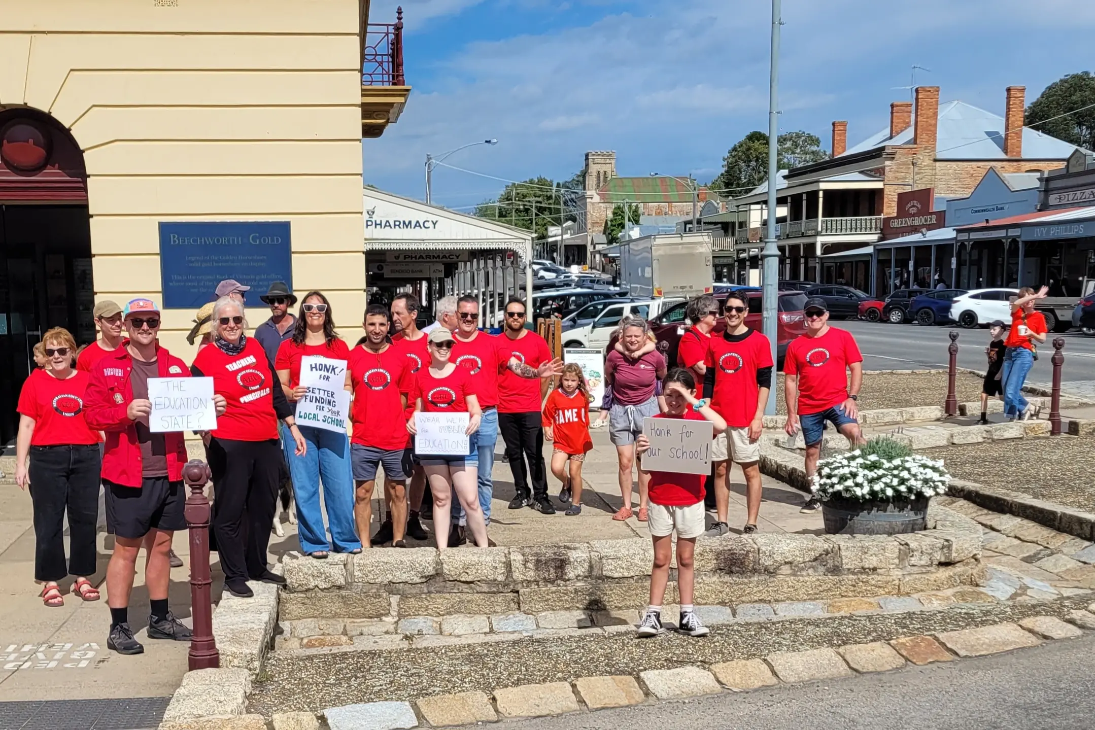 <p>TAKING ACTION: Local government school teachers and support staff rallied in Beechworth as part of Tuesday\\u2019s teacher strike for the state government to address better public education funding. PHOTO: Coral Cooksley</p>\\n