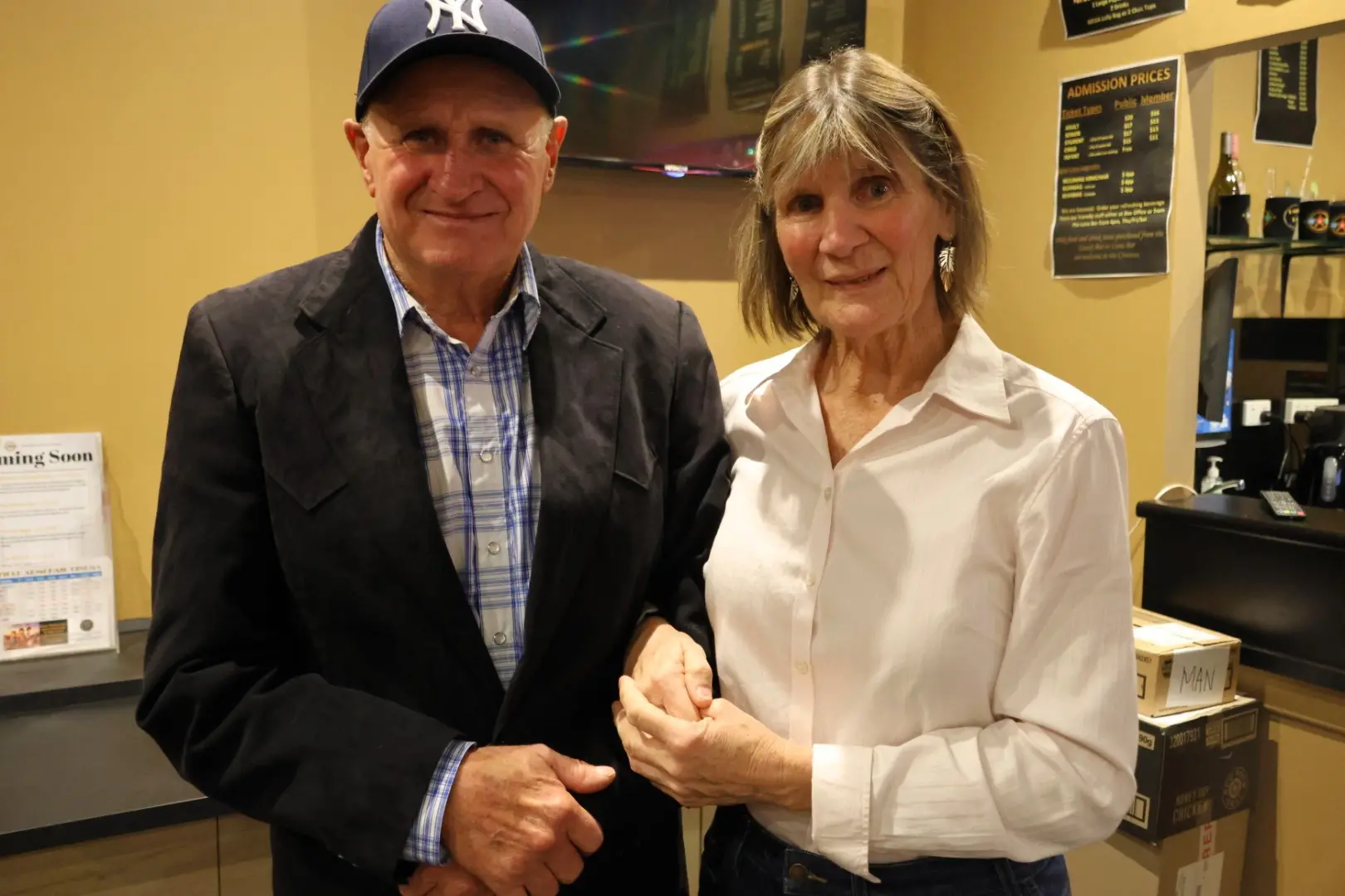 <p>HOSTS: Wayne and Therese Anderson</p>\\n