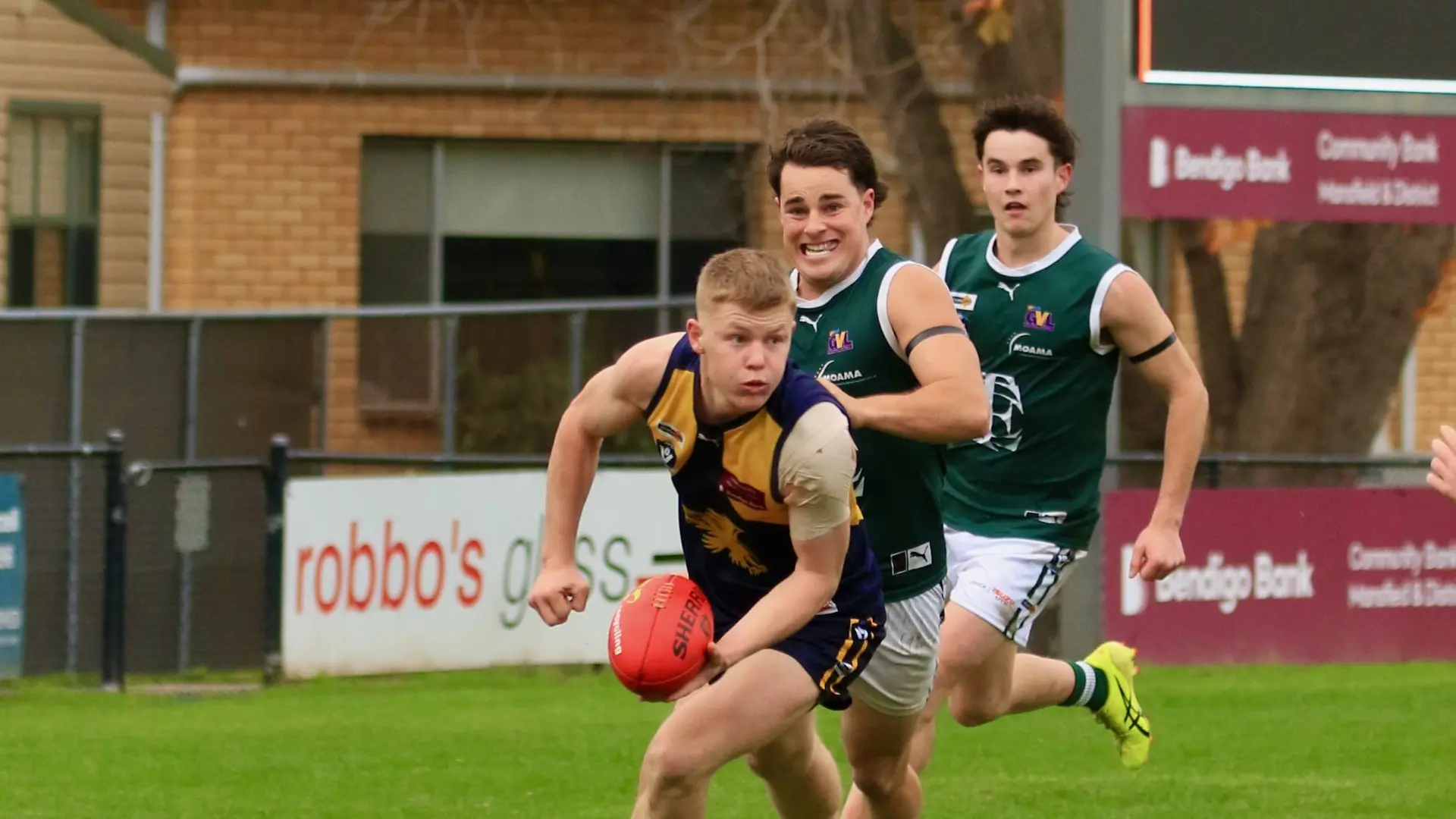 Echuca manages the win on Mansfield soil