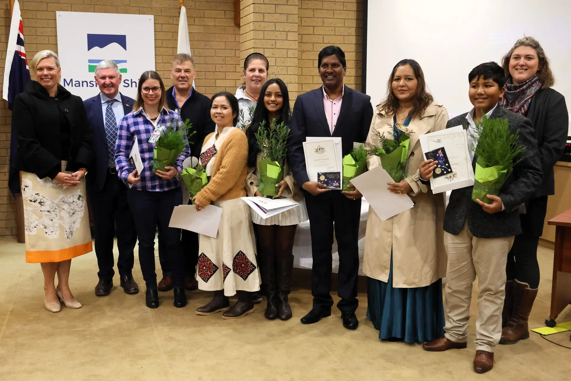 <p> Mansfield councillors with our newest Australian citizens last week. PHOTOS: Lynn Elder</p>\\n