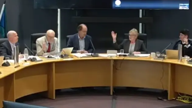 Council agrees to exit aged care service delivery