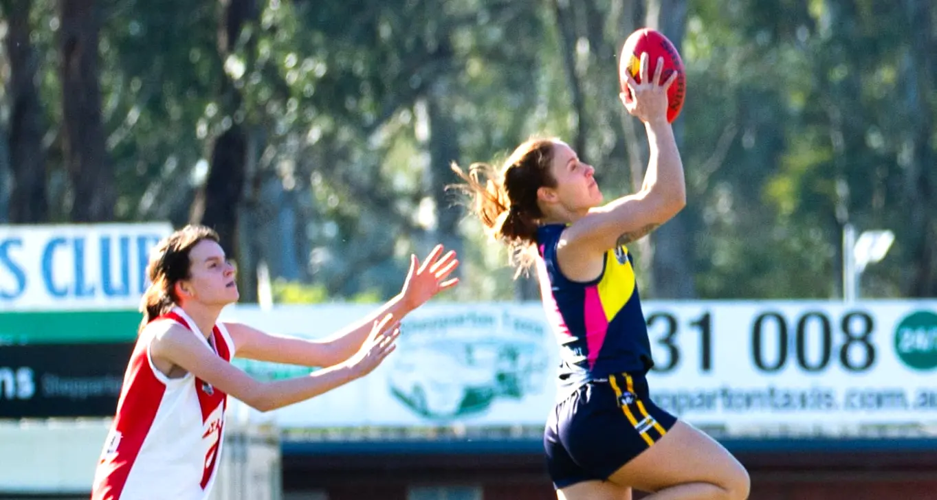Eagles women into finals