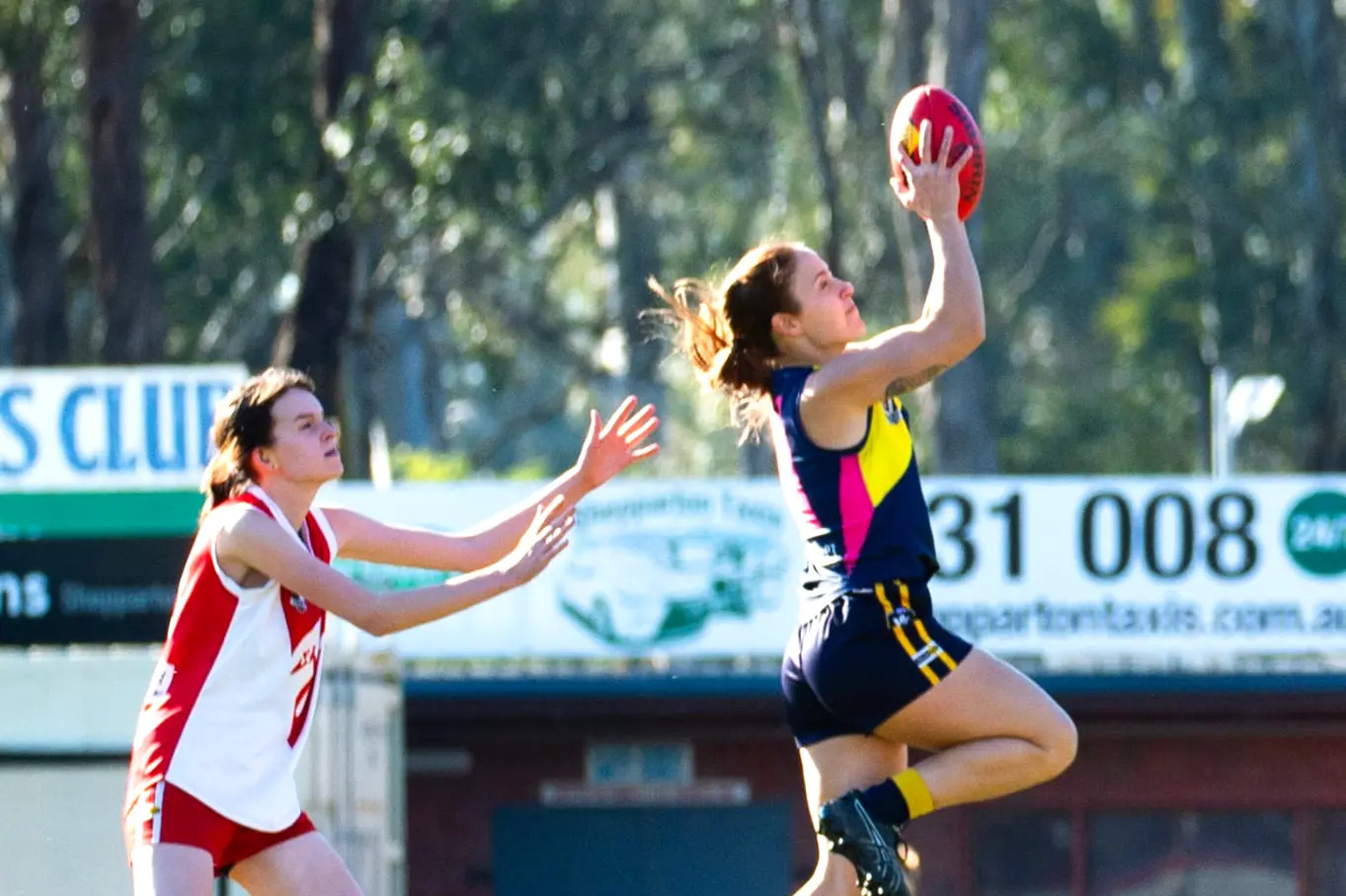Eagles women into finals