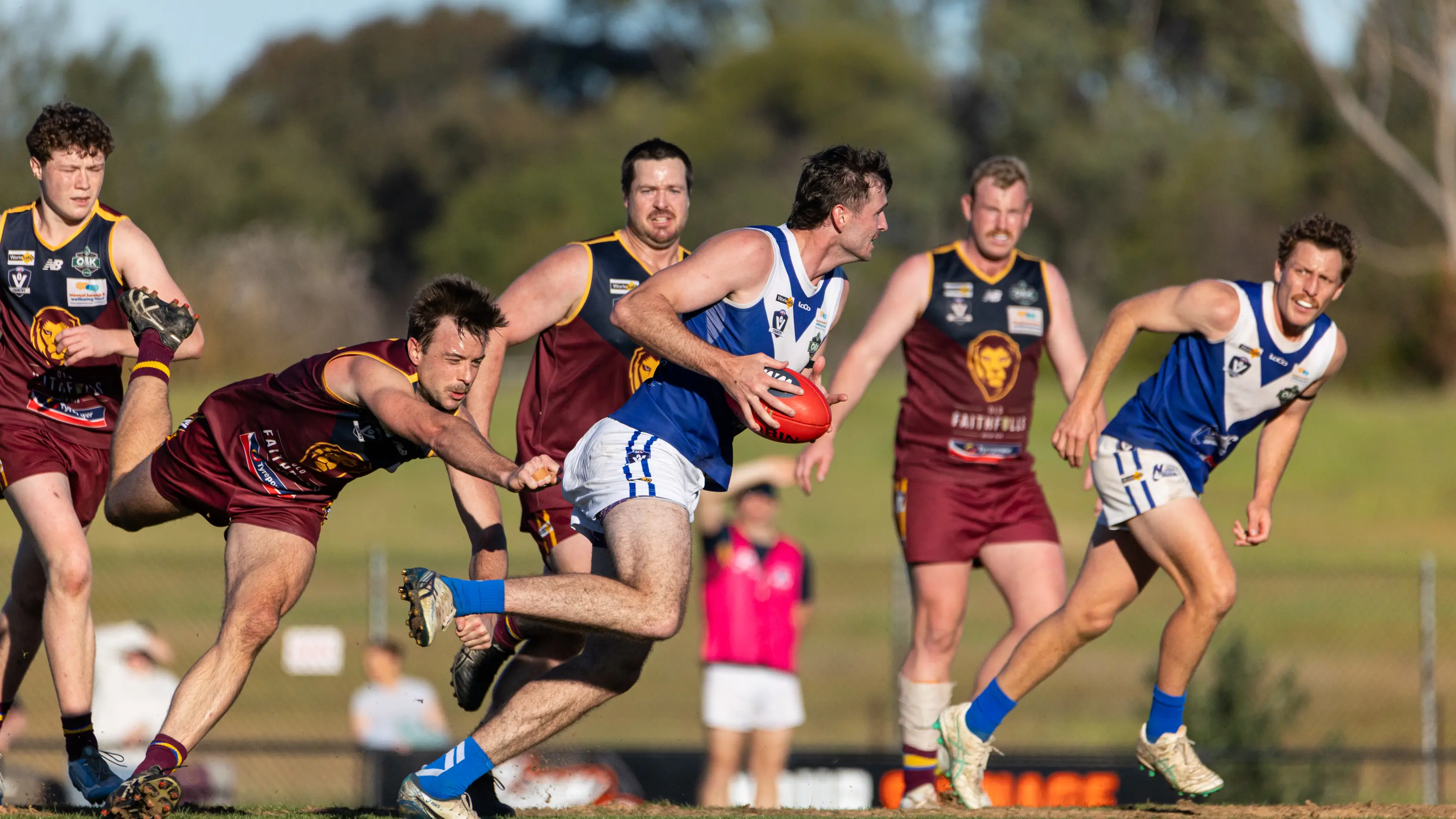 Bright returns to grand final with Lions scalp; Hawks keep the dream alive