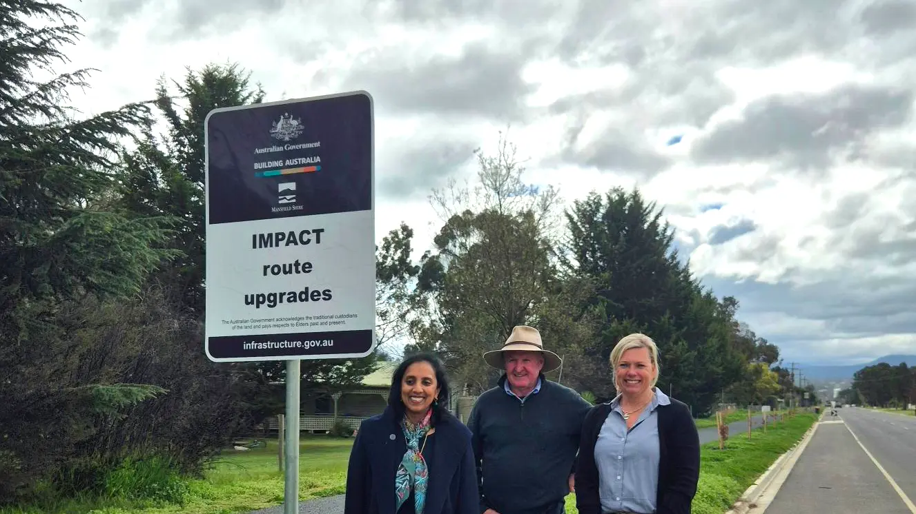 Senator sees Mansfield investment first-hand