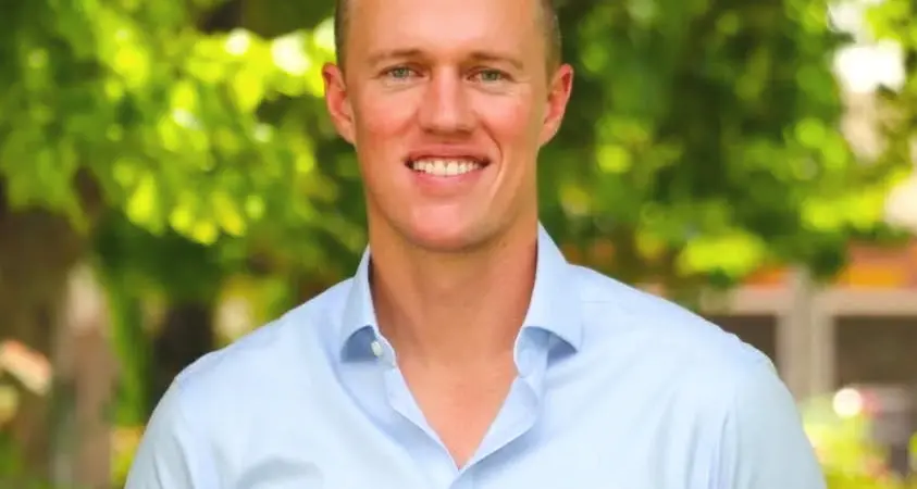 Small towns need a stronger voice: Brooks