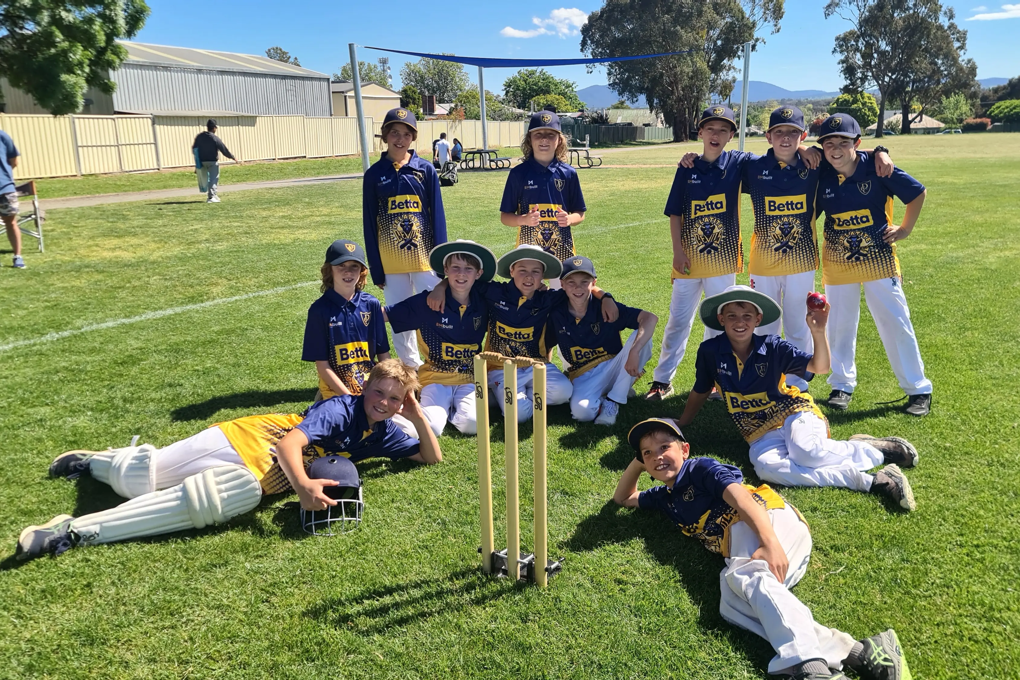 <p>ROSE UP: Eight junior Devils rose to the occasion to fill in numbers for C grade game.</p>\\n